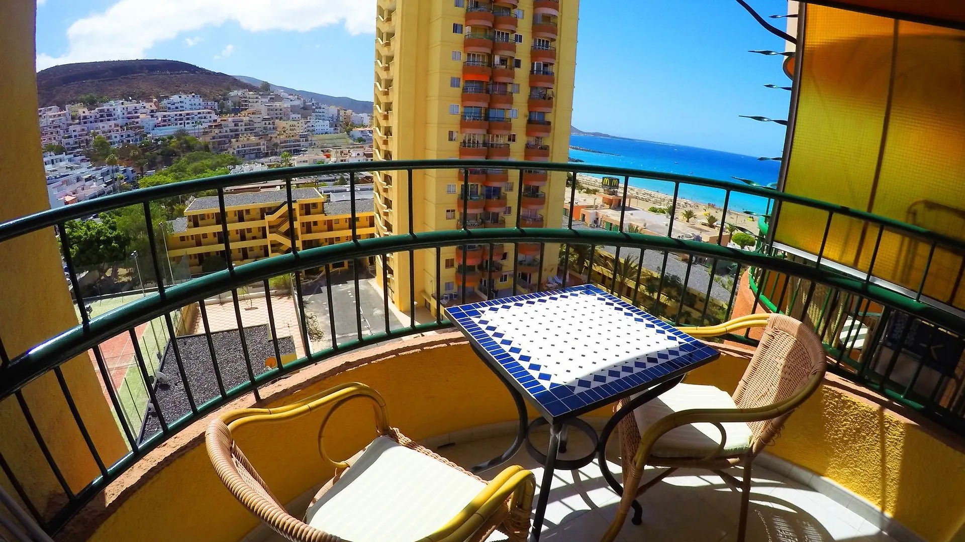 Torres Del Sol 707 Apartment Arona
